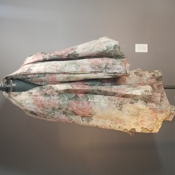 Croscill HUGE sheer Cotswold vintage floral fabric 25' x 5' scarf valance - Picture 1 of 4